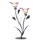 Slender calla lilies in a sophisticated shade of pewter add Art Deco elegance to any room. A glamorous decoration that’s gorgeous by day, and entrancing by night when filled with quiet candlelight!